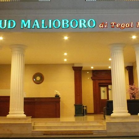 Zamrud Malioboro Hotel Yogyakarta Exterior foto